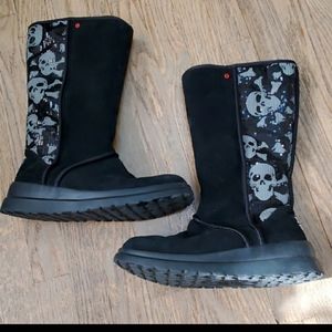 Authentic! Size 8 skull